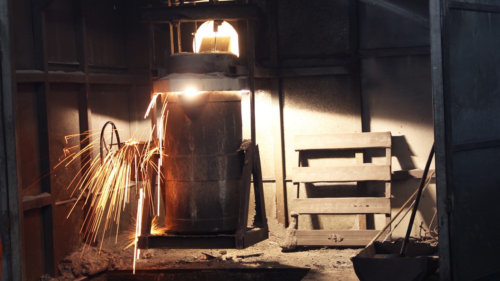 Iron casting vs steel casting